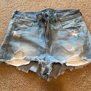 American Eagle lace pocket shorts high rise